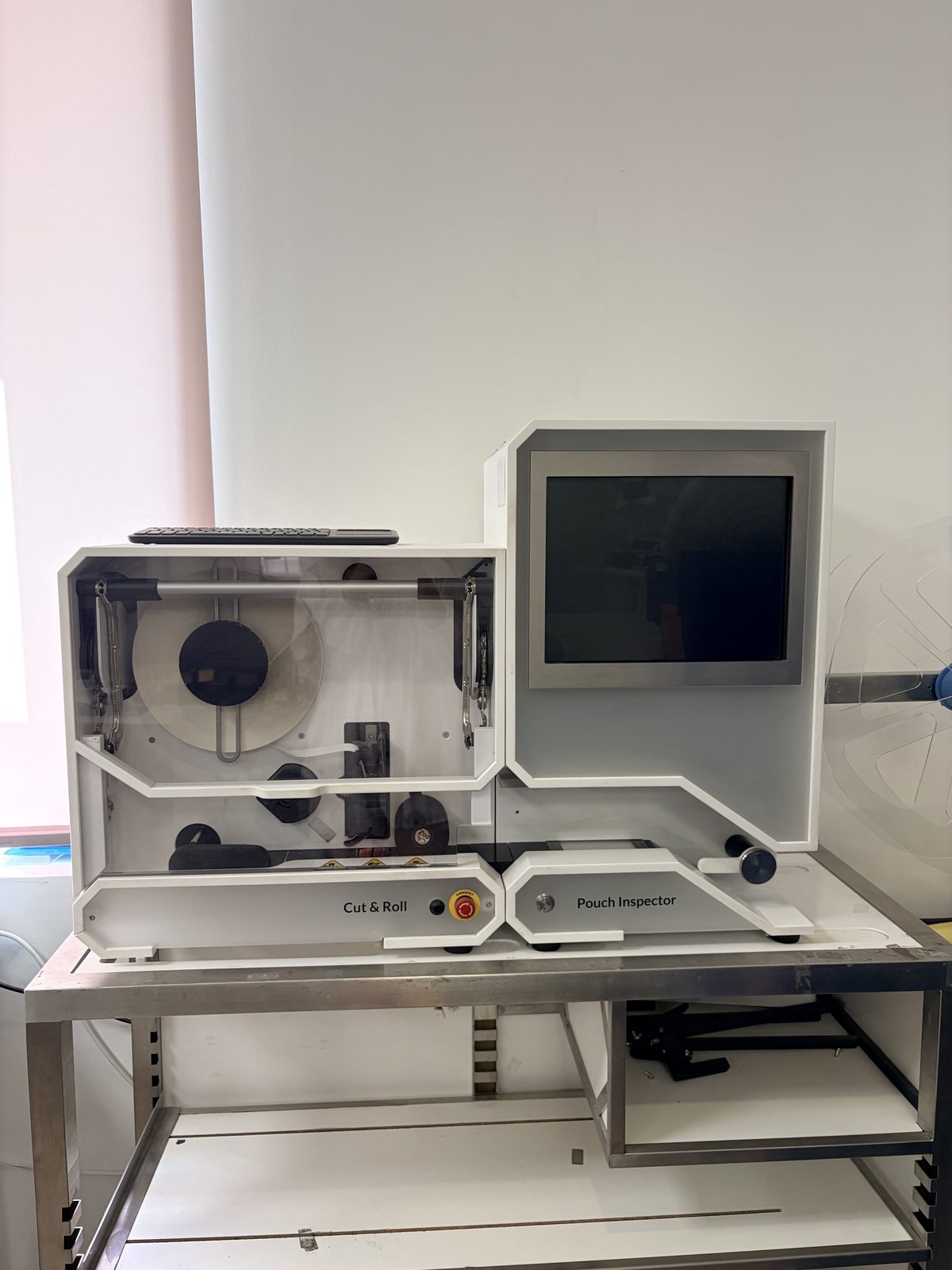 Machine Cut & Roll et Pouch Inspector