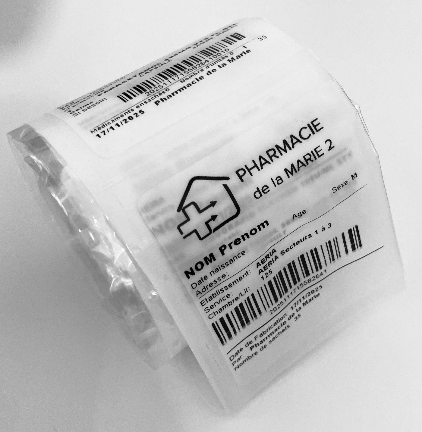 Rouleau de sachets-doses PDA avec étiquette Pharmacie de la Marie 2